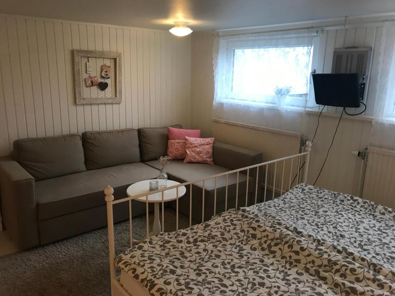 Room With Pentry, Separate Entrance, No Cardpayment Gränna Buitenkant foto